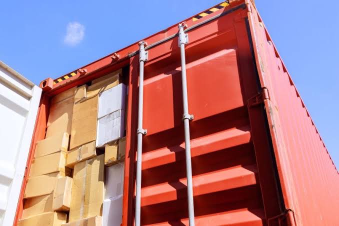 บริการนำเข้าสินค้าจากจีน Fast Cargo